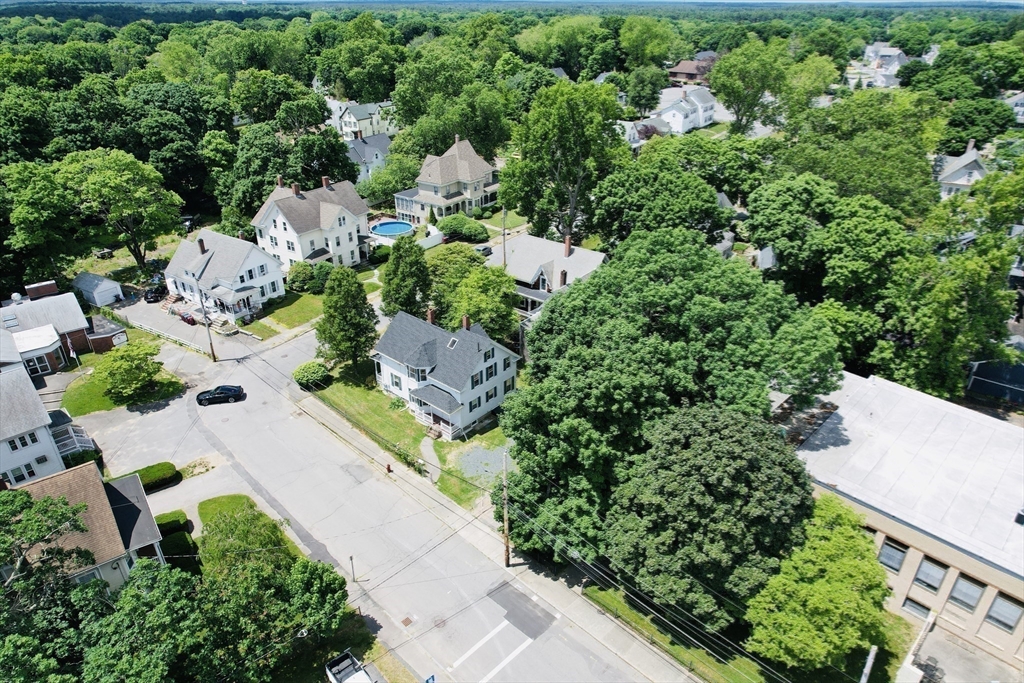 1 High St, Middleboro