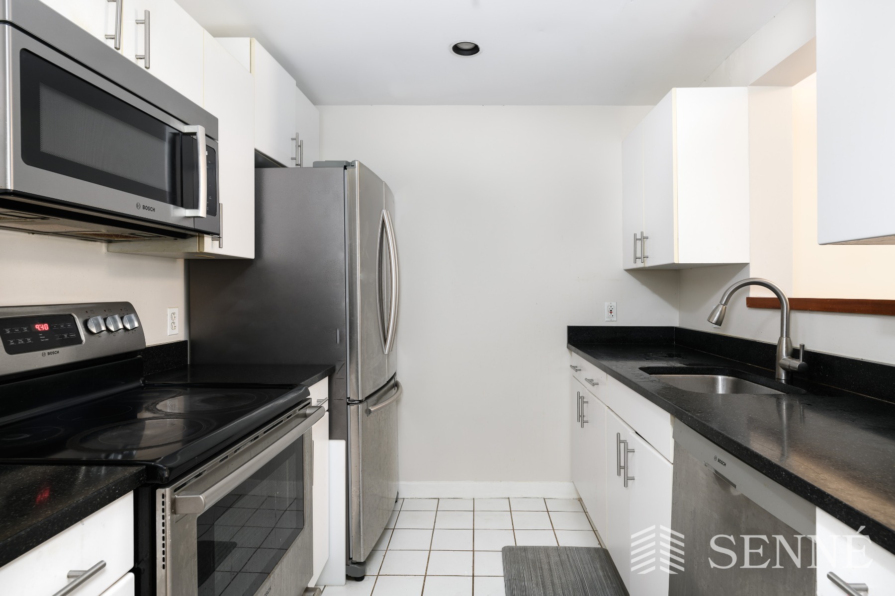 950 Massachusetts Ave, Mid Cambridge