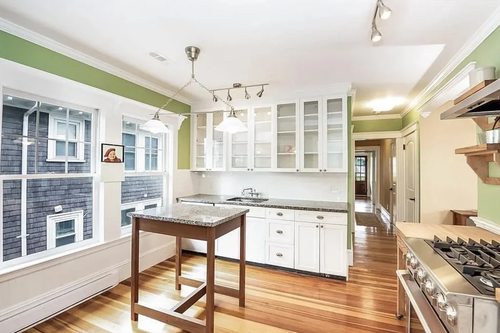 34 South Munroe Ter, Dorchester