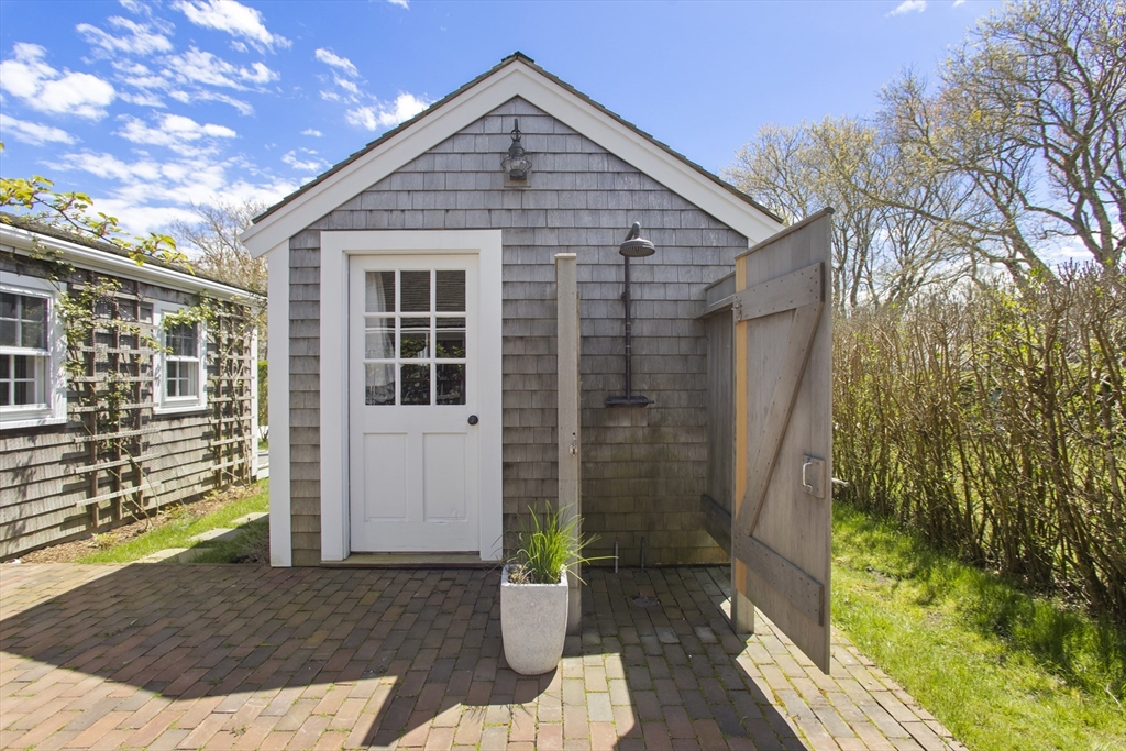 9 Lily St, Siasconset