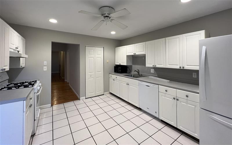 11 Beacon St, Ward Two