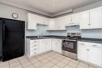 901 Main St, Leominster