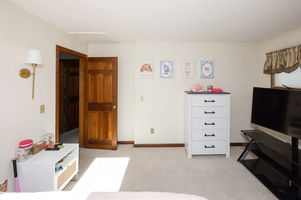 423 Goldthwaite Rd, Northbridge