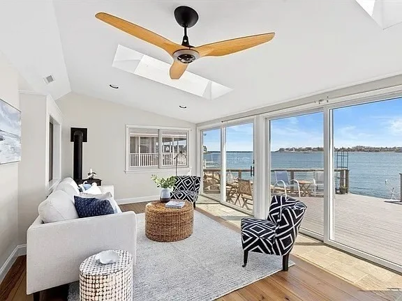 30 Lighthouse, Scituate Harbor