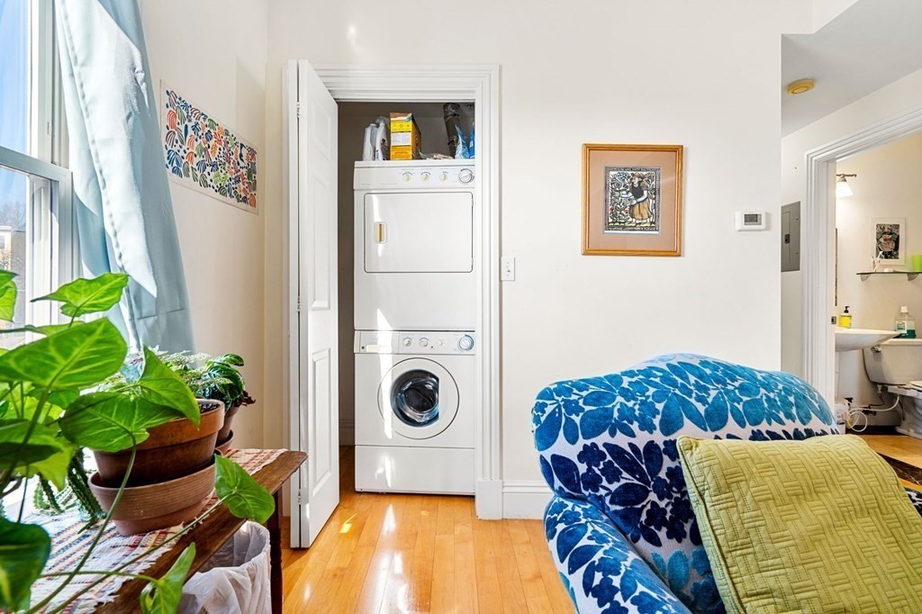 210 Summer St, Spring Hill