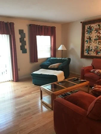 35 Lamplighter Ln, Easton