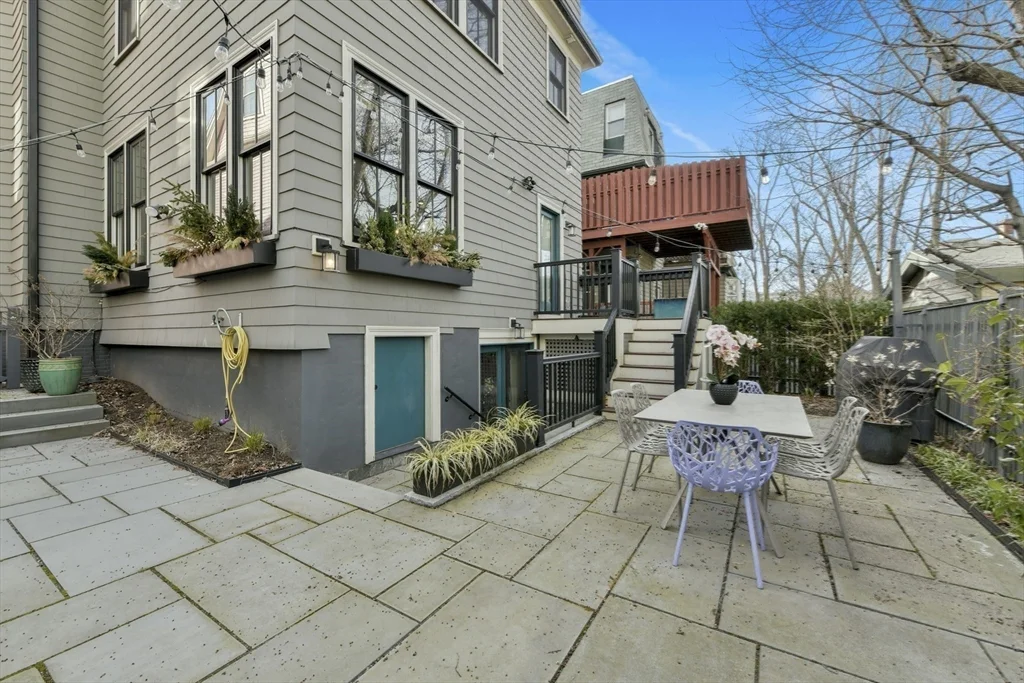 13 Greenough Ave, Mid Cambridge