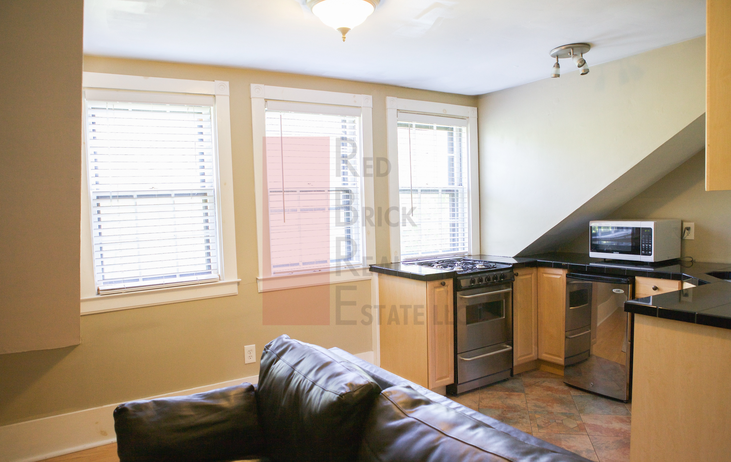 1 bed, 1 bath apartment for rent at 27 South Russell St Unit 4, Beacon Hill — photo 3 of 8