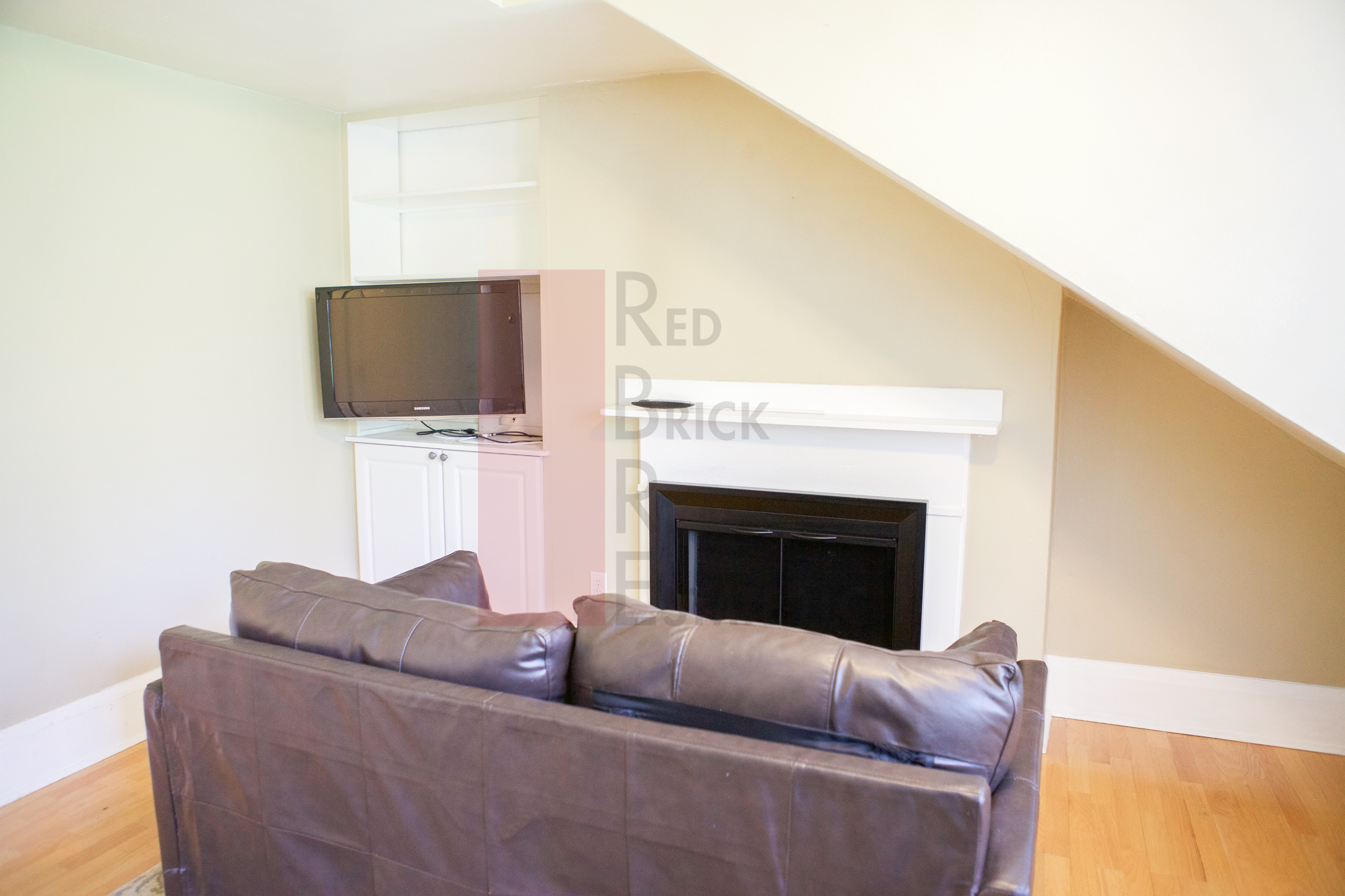 1 bed, 1 bath apartment for rent at 27 South Russell St Unit 4, Beacon Hill — photo 2 of 8