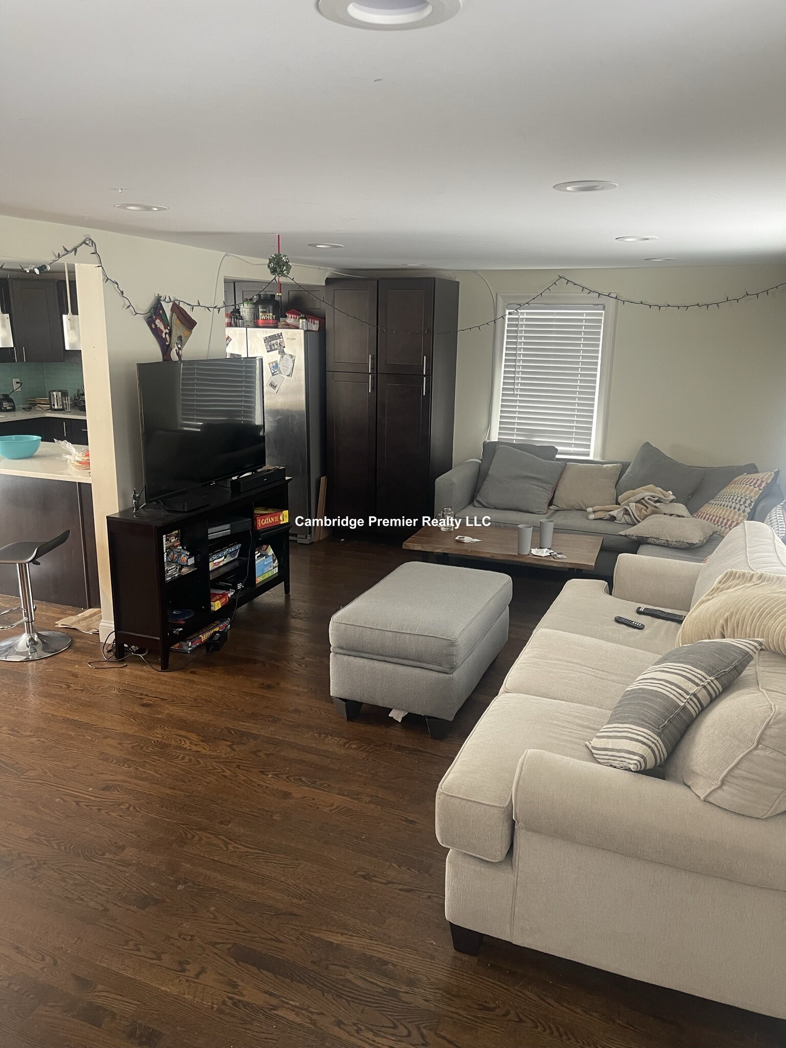 4 bed, 4+ bath apartment for rent at 27 1st St Unit 2, Medford — photo 3 of 20