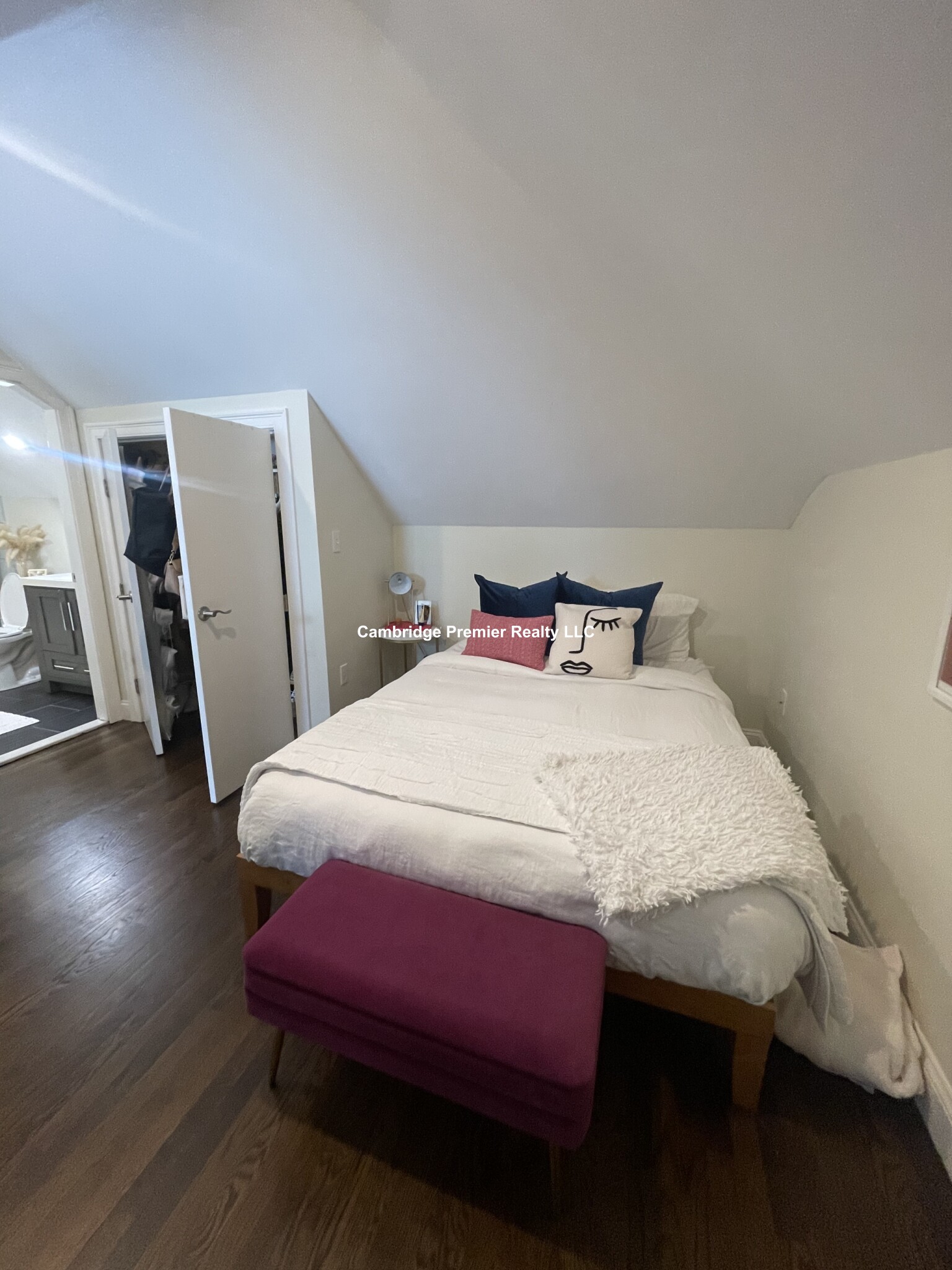4 bed, 4+ bath apartment for rent at 27 1st St Unit 2, Medford — photo 16 of 20