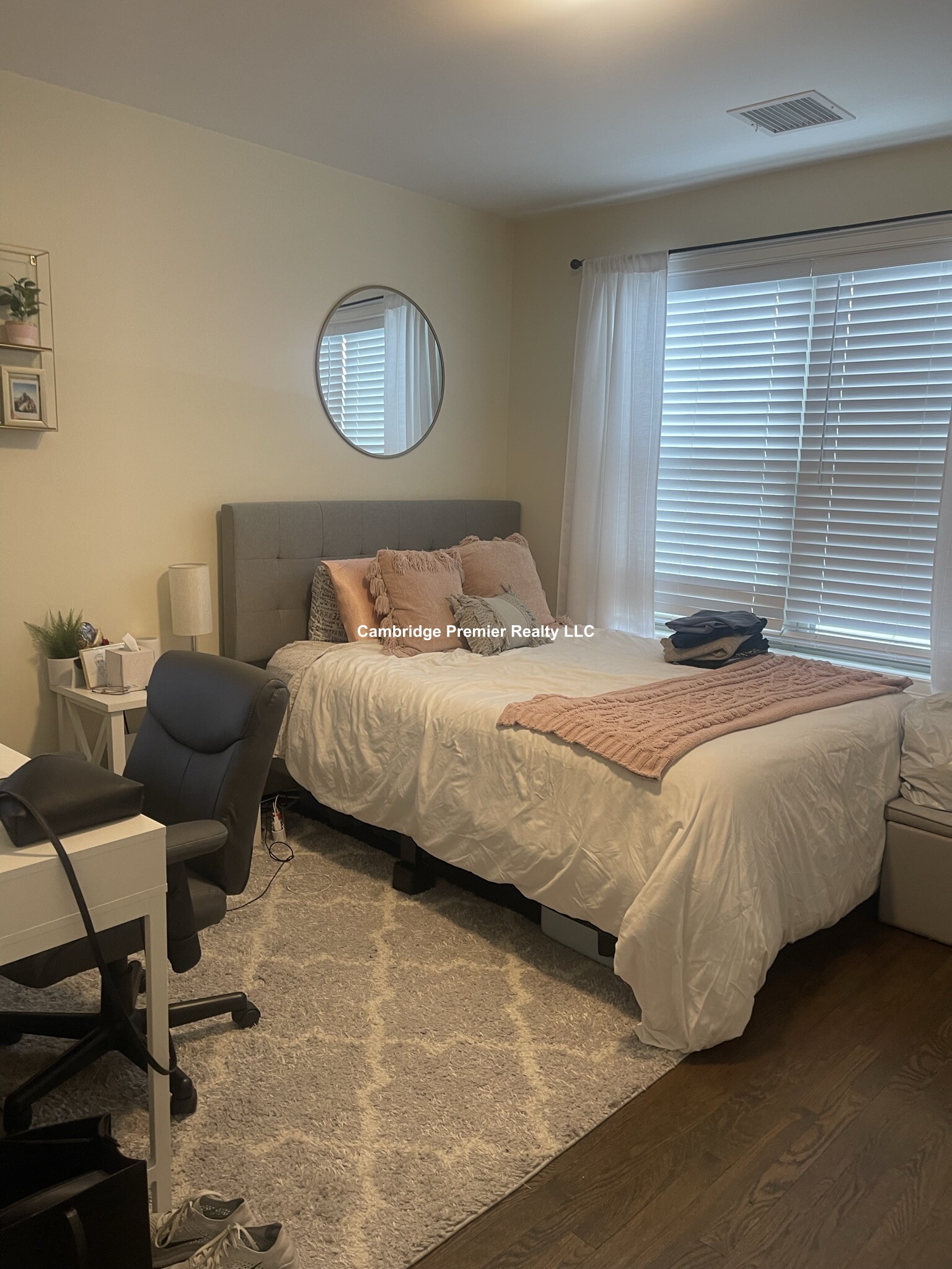 4 bed, 4+ bath apartment for rent at 27 1st St Unit 2, Medford — photo 19 of 20