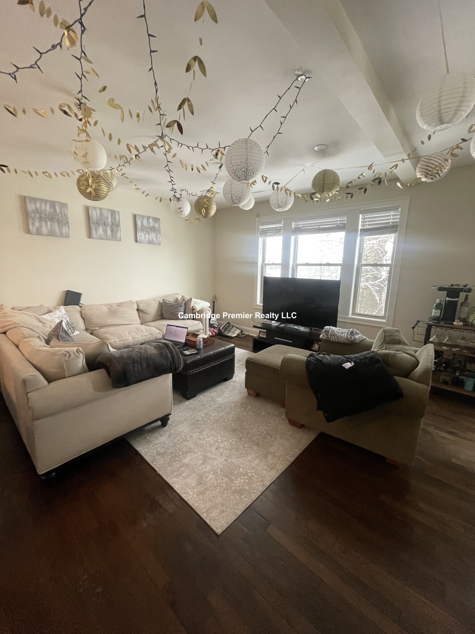 4 bed, 4+ bath apartment for rent at 27 1st St Unit 2, Medford — photo 1 of 20