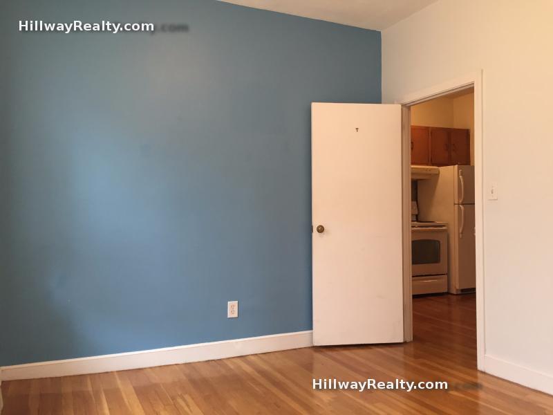 2 bed, 1 bath apartment for rent at 7 Wigglesworth St Unit 3, Mission Hill — photo 3 of 6