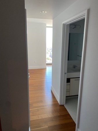 1 bed, 1 bath apartment for rent at 1 Dalton St Unit 2409, Back Bay — photo 3 of 6