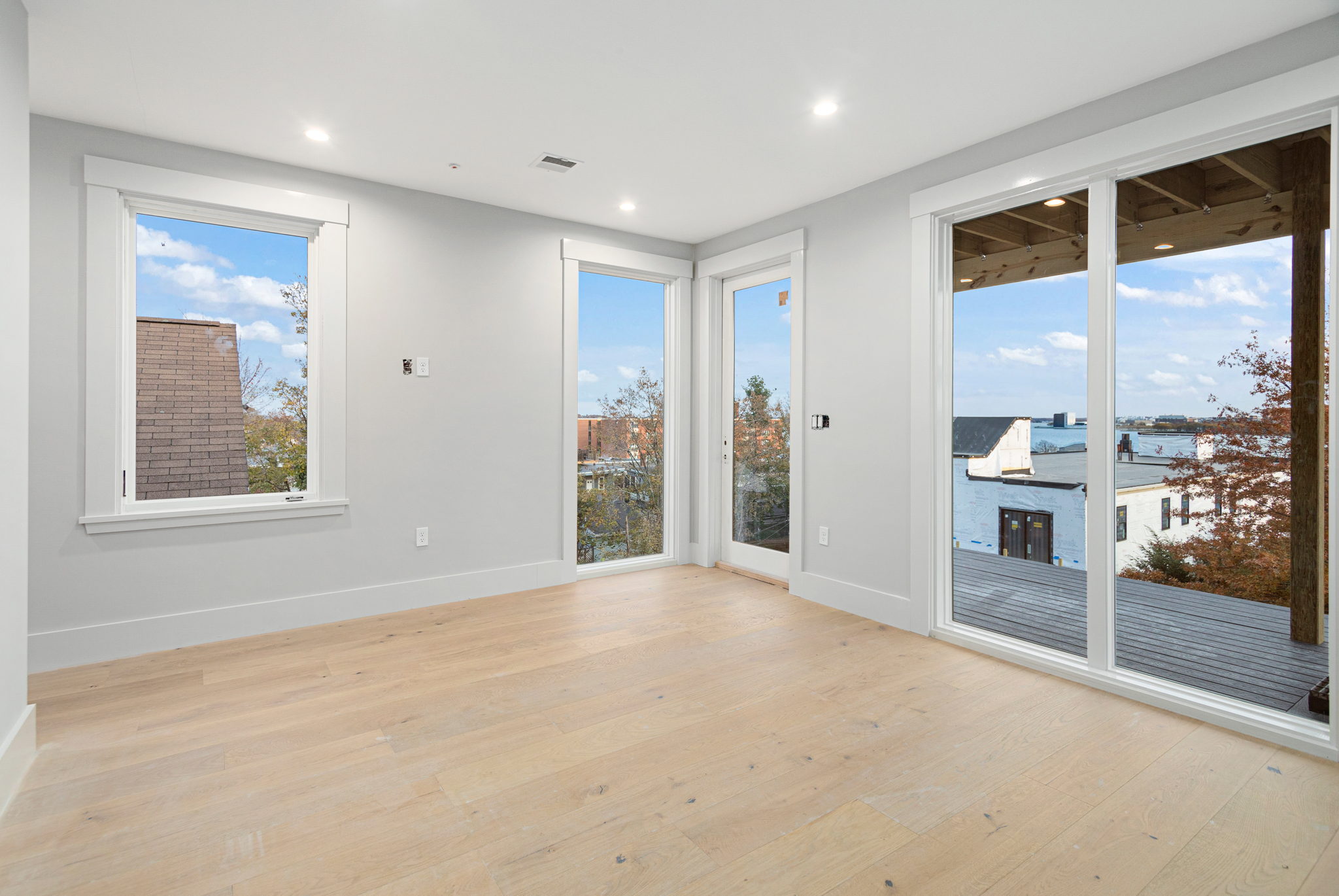 3 bed, 3.5 bath apartment for rent at 409 E 7th St Unit Penthouse, South Boston — photo 16 of 39