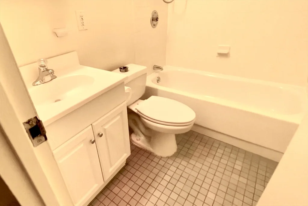 44 Washington St, Brookline Village