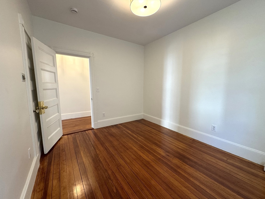 11 East Milton Rd, Brookline