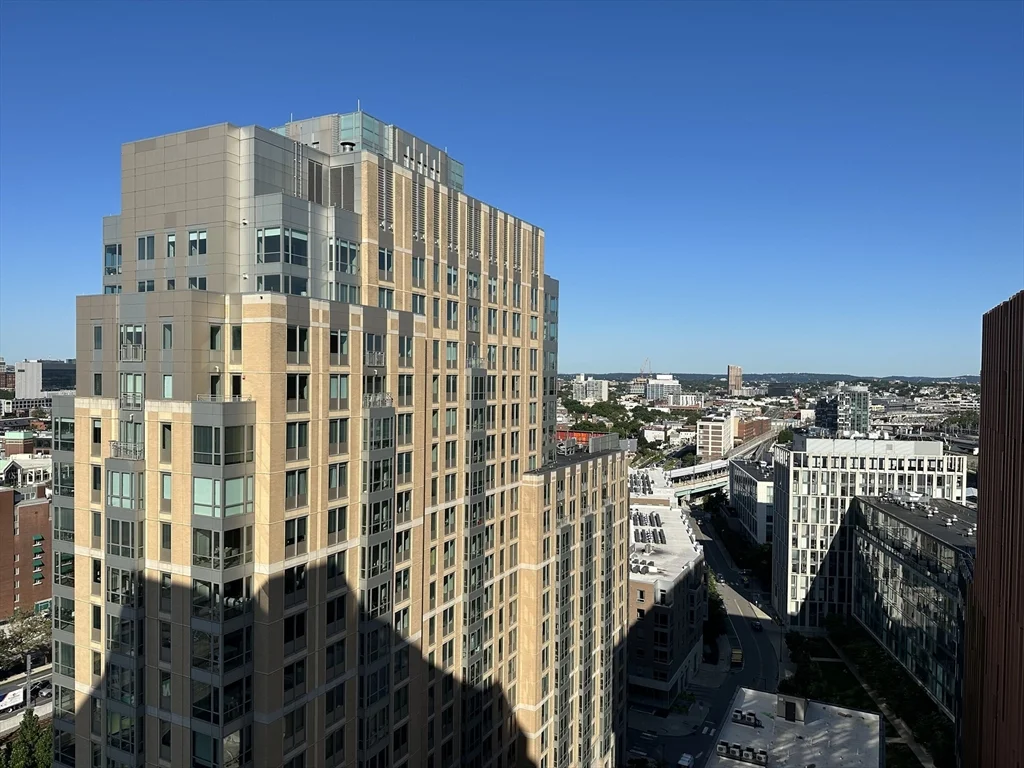 8 Museum Way, East Cambridge