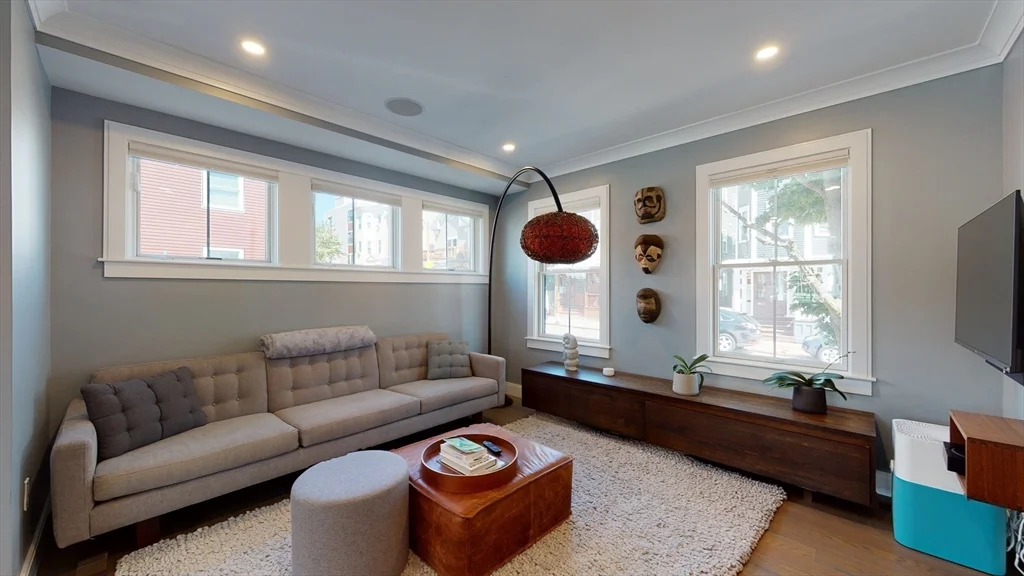 459 E 8th, South Boston