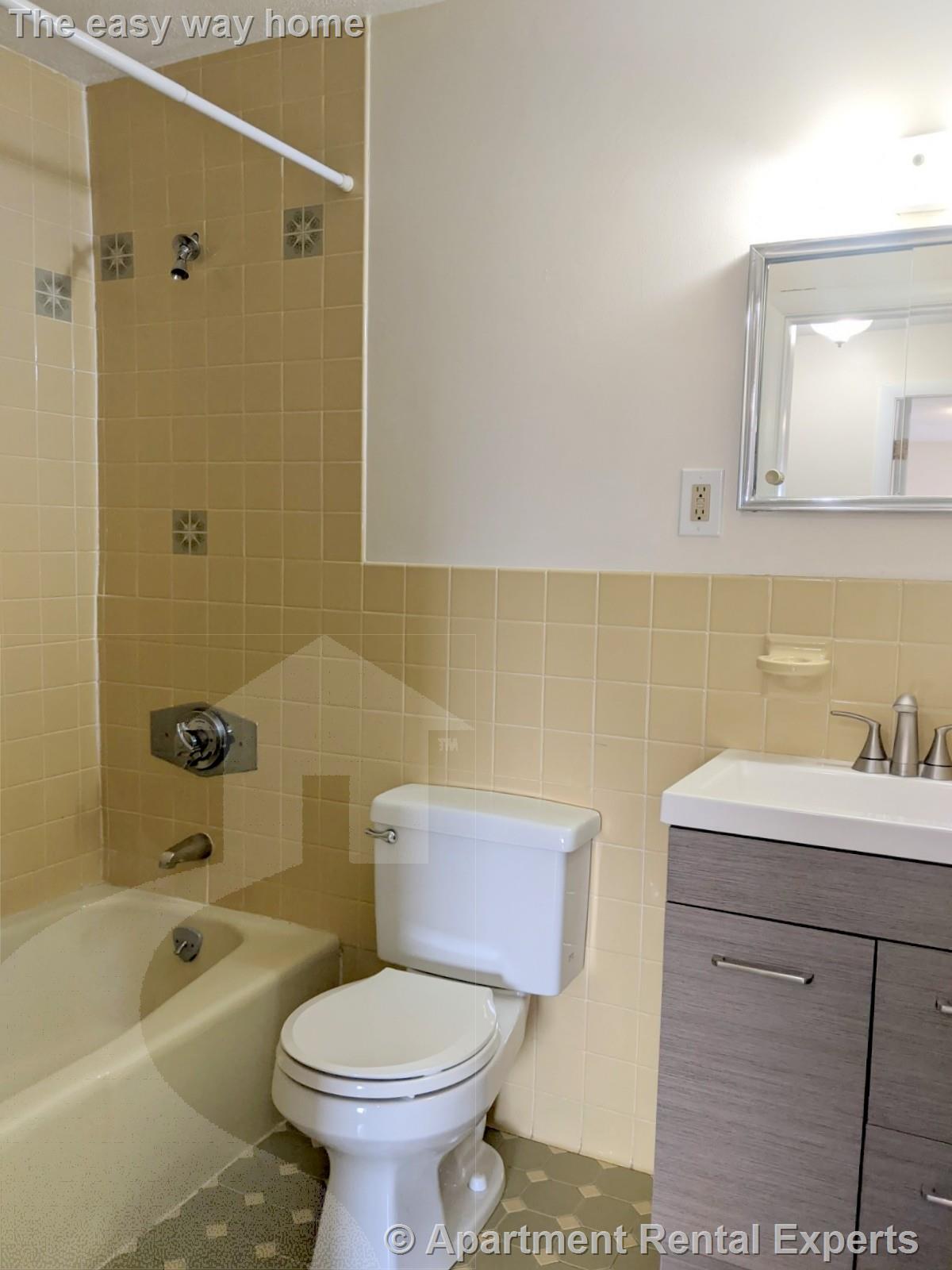 86 Newbury St, Teele Square