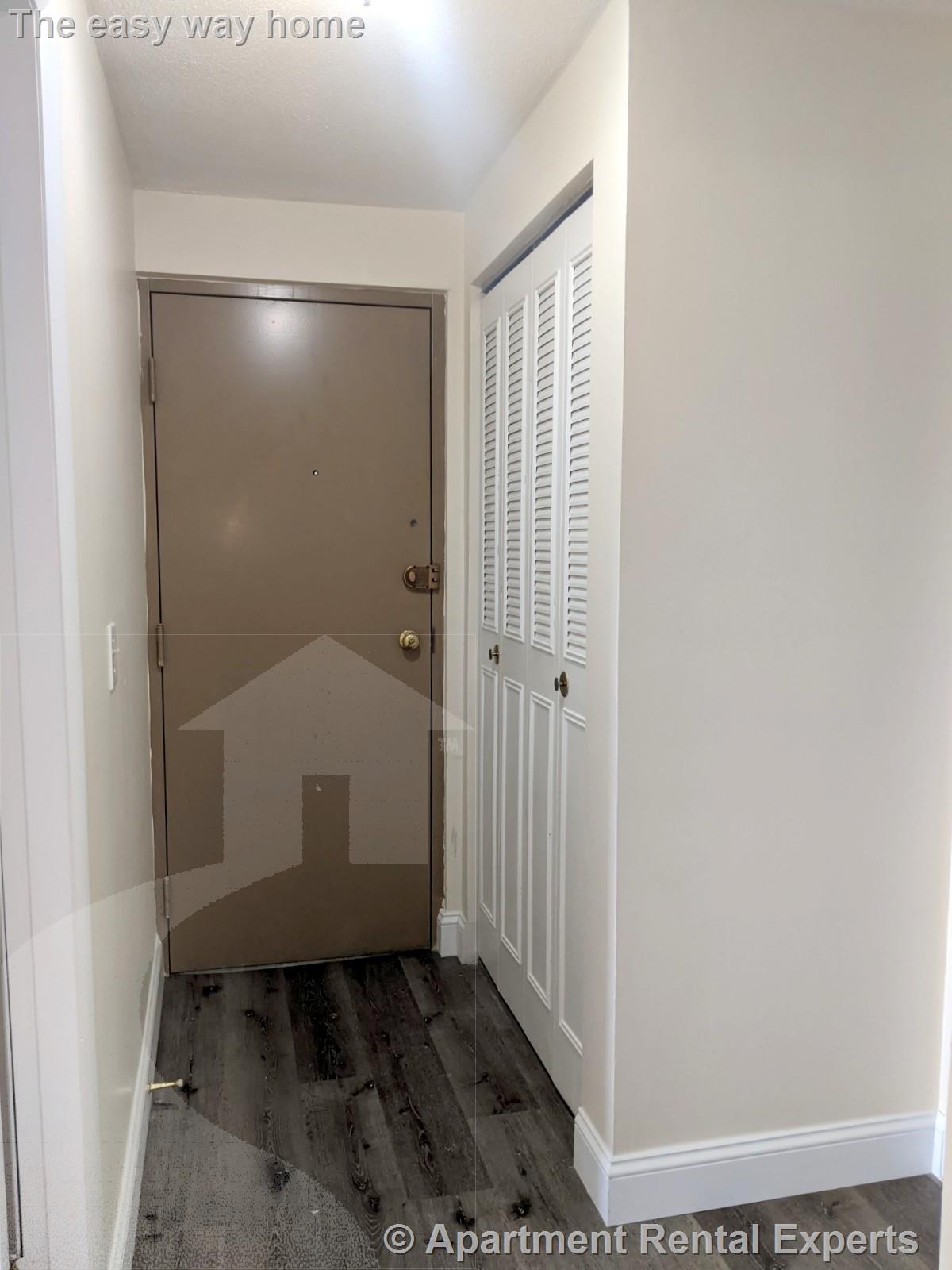 86 Newbury St, Teele Square