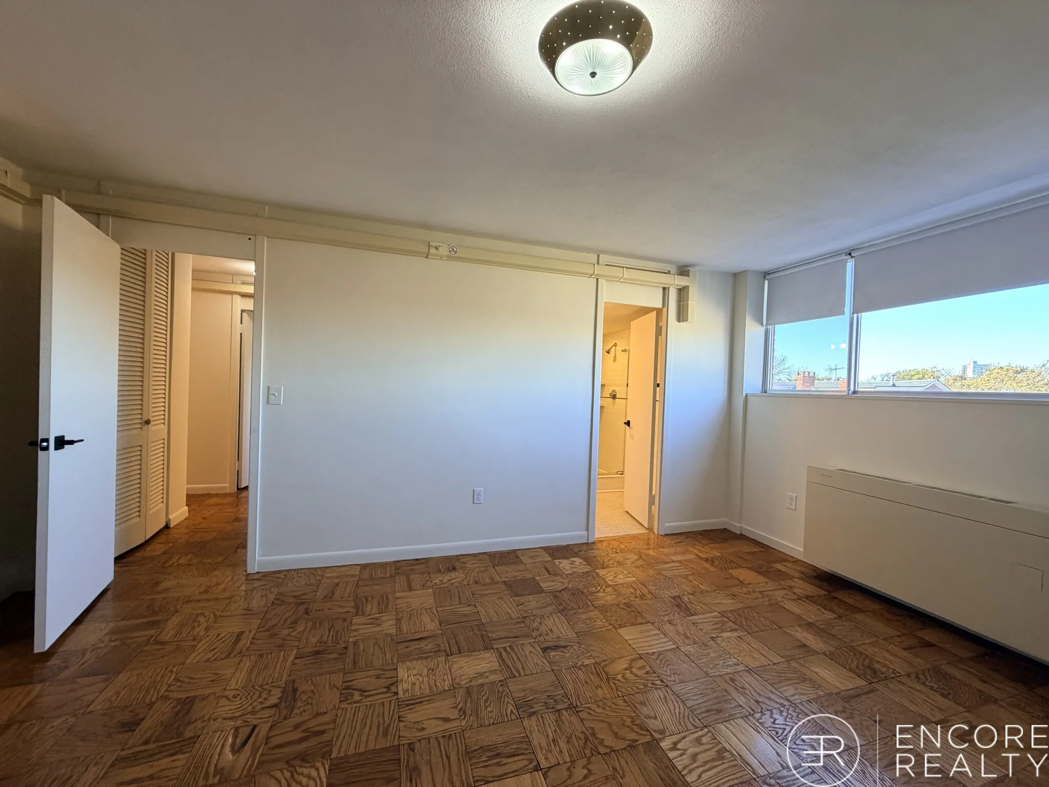 101 Monmouth St, Longwood