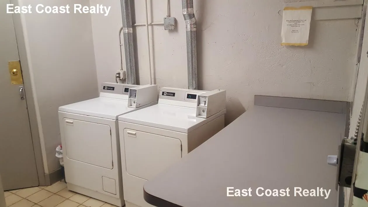 368 Riverway, Mission Hill