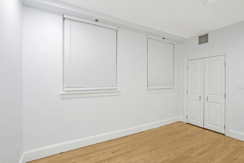 140 Boylston St, Back Bay