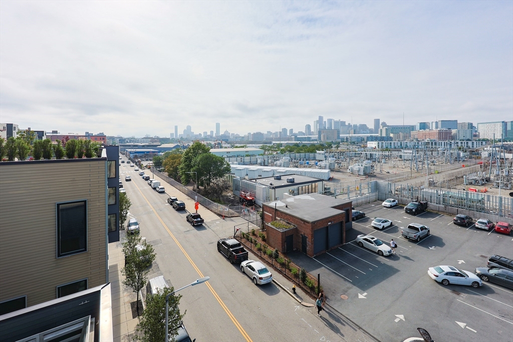 537 E 1st, South Boston