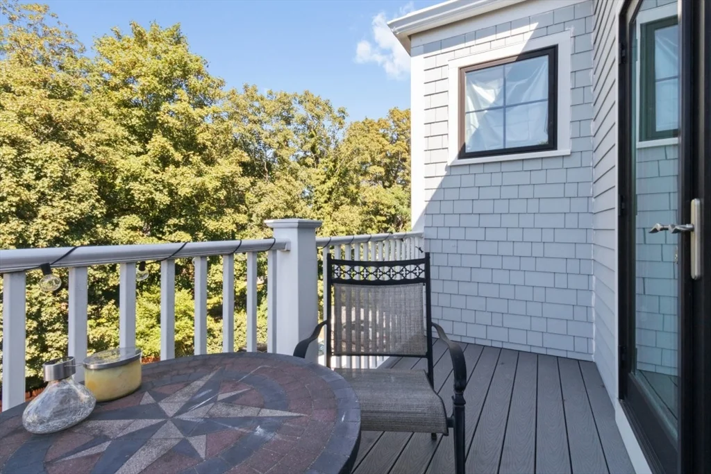 2 Elm St, Dorchester