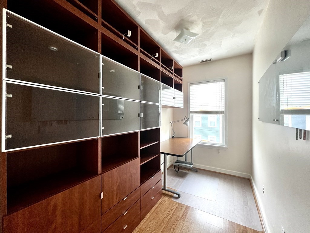 40 Winter St, East Cambridge