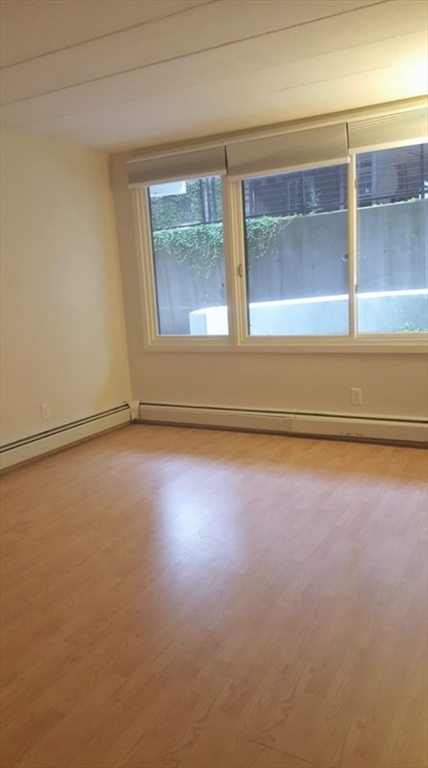 345 Harvard St, Mid-Cambridge