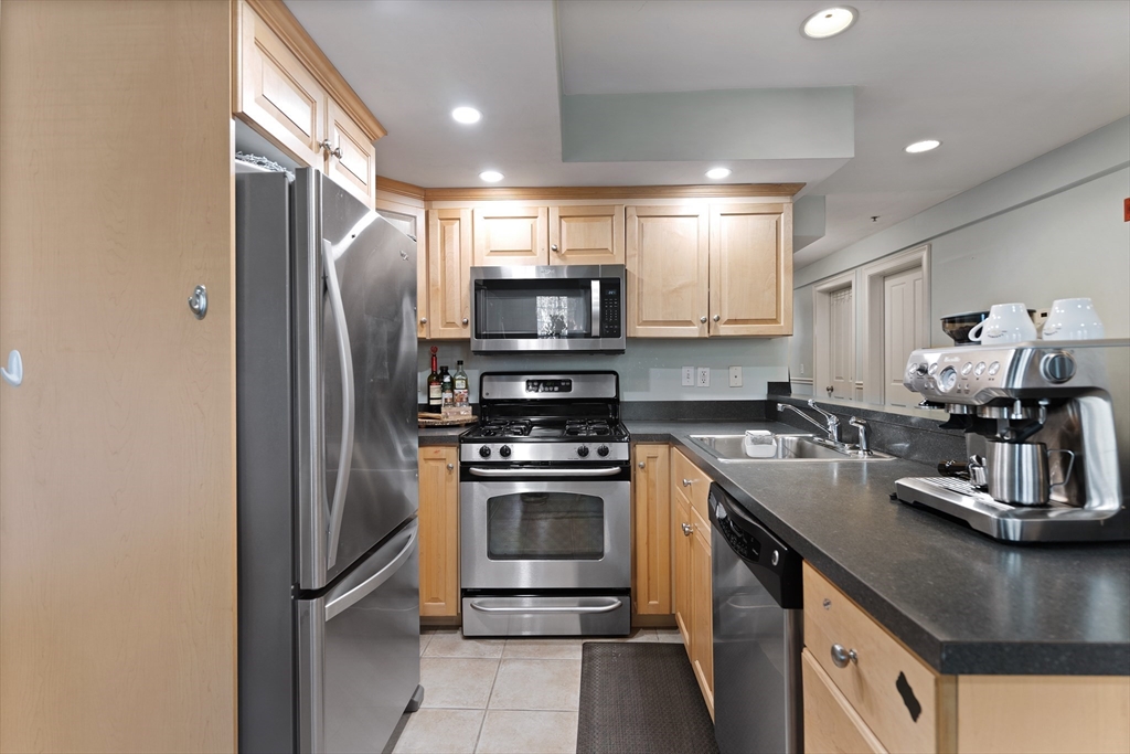 1867 Beacon St, Brookline