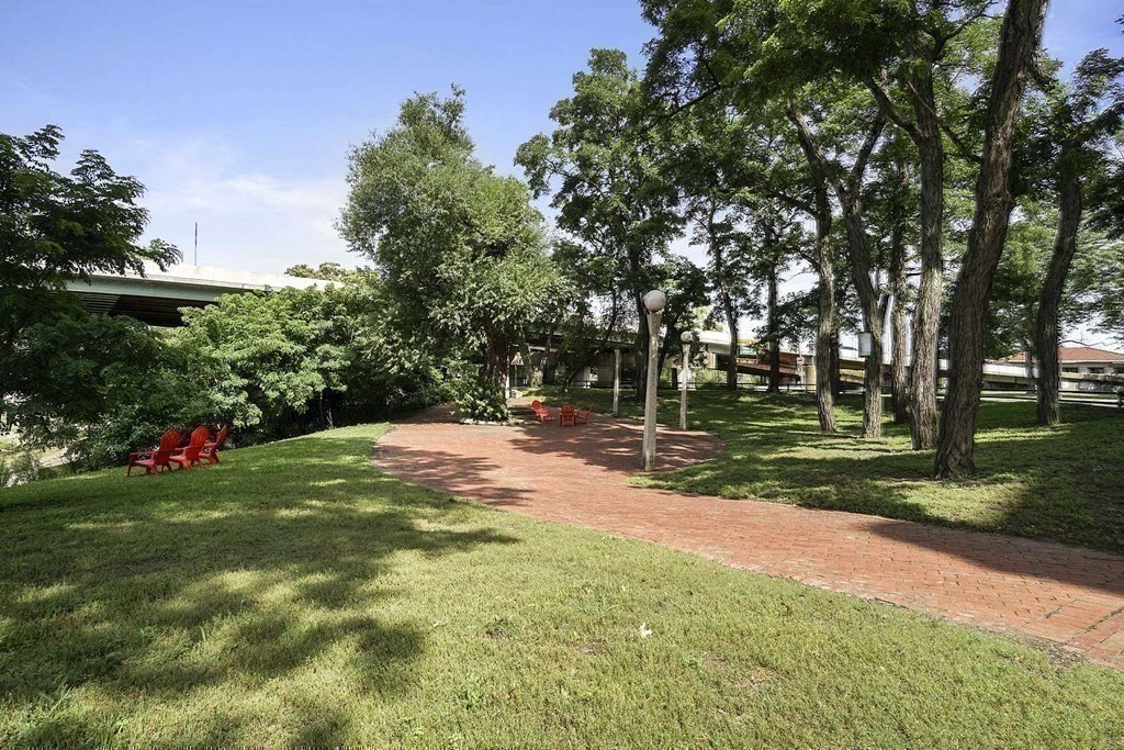 4 Charlesgate East, Back Bay