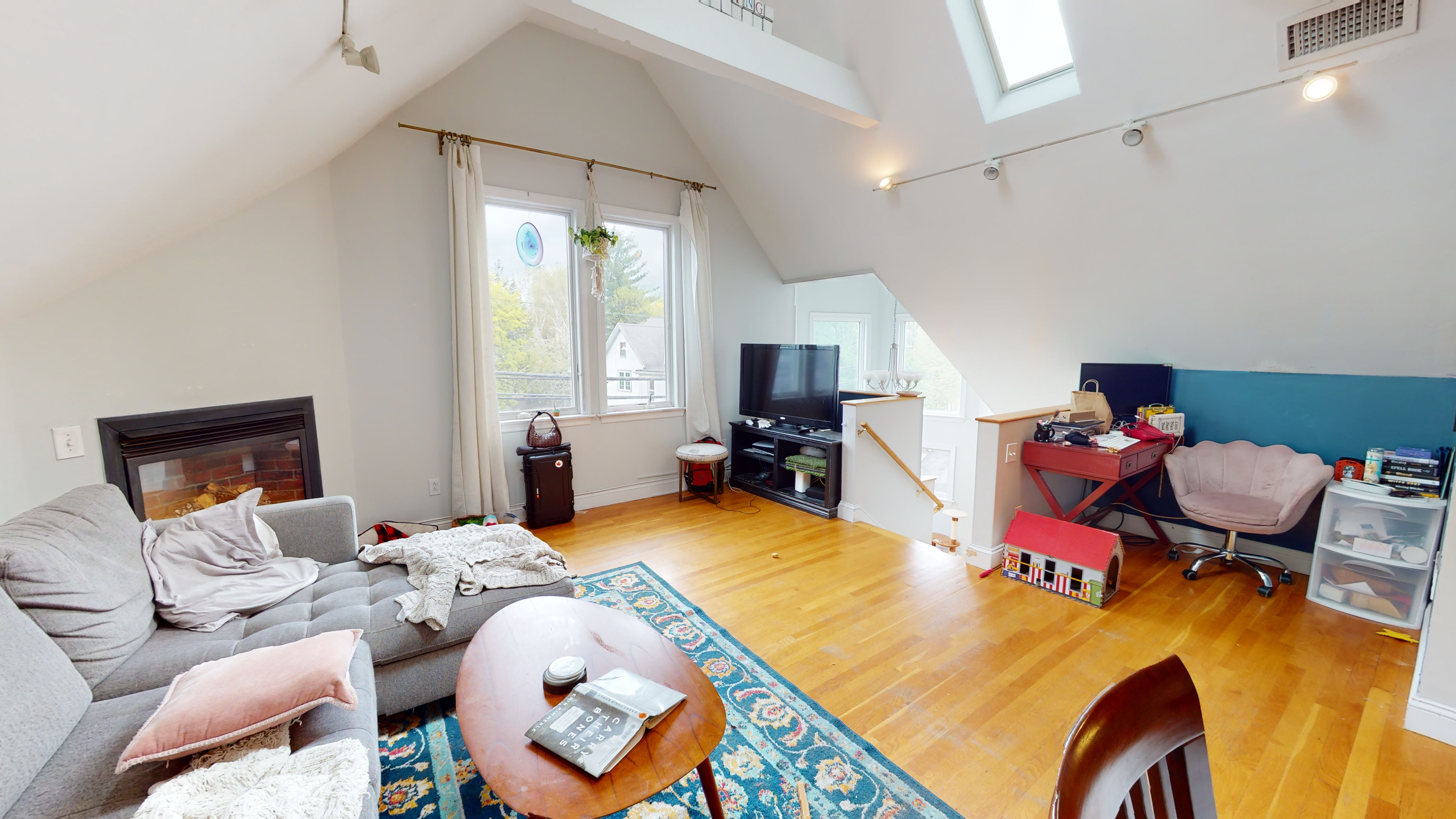 2 bed, 1 bath apartment for rent at 271 Walden St Unit 3, Porter Square — photo 4 of 16