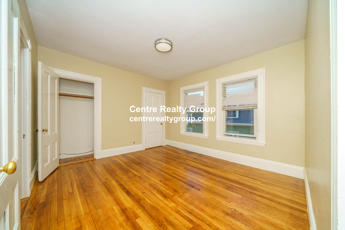 1590 Cambridge St, Harvard Square