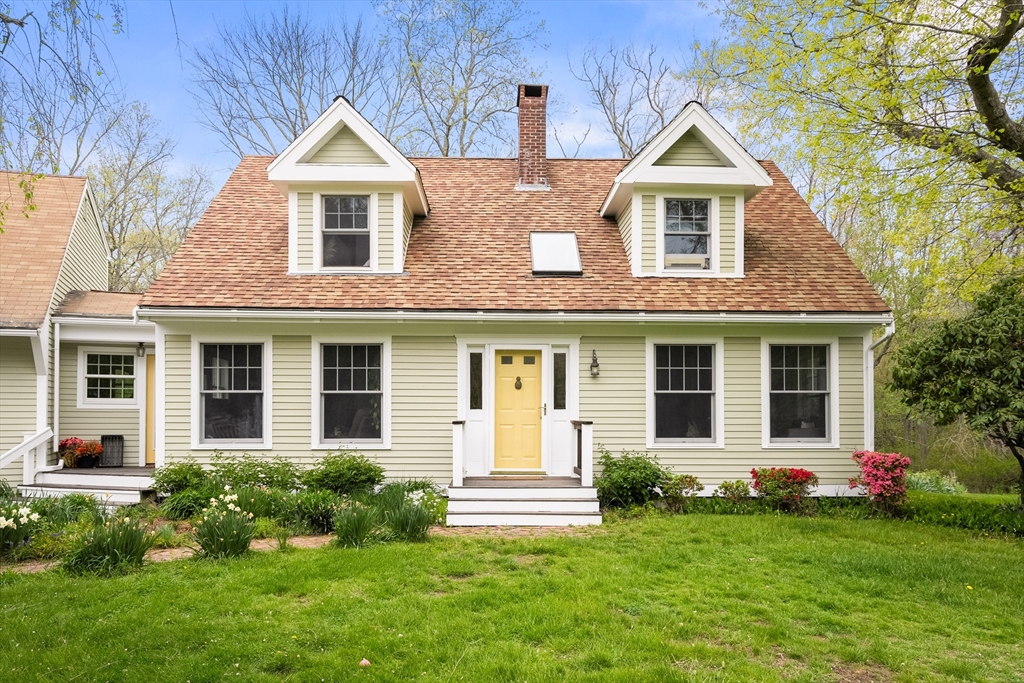 50 Mill Ln, Cohasset