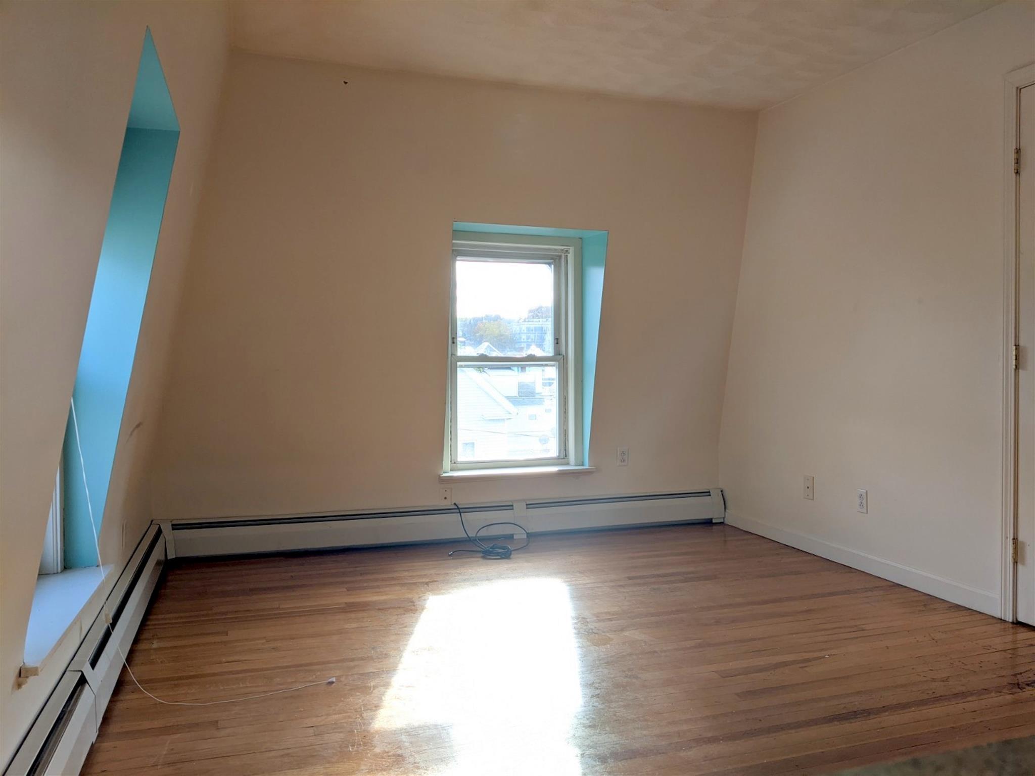 1 bed, 1 bath apartment for rent at 15 Howe St, Magoun Square — photo 4 of 29