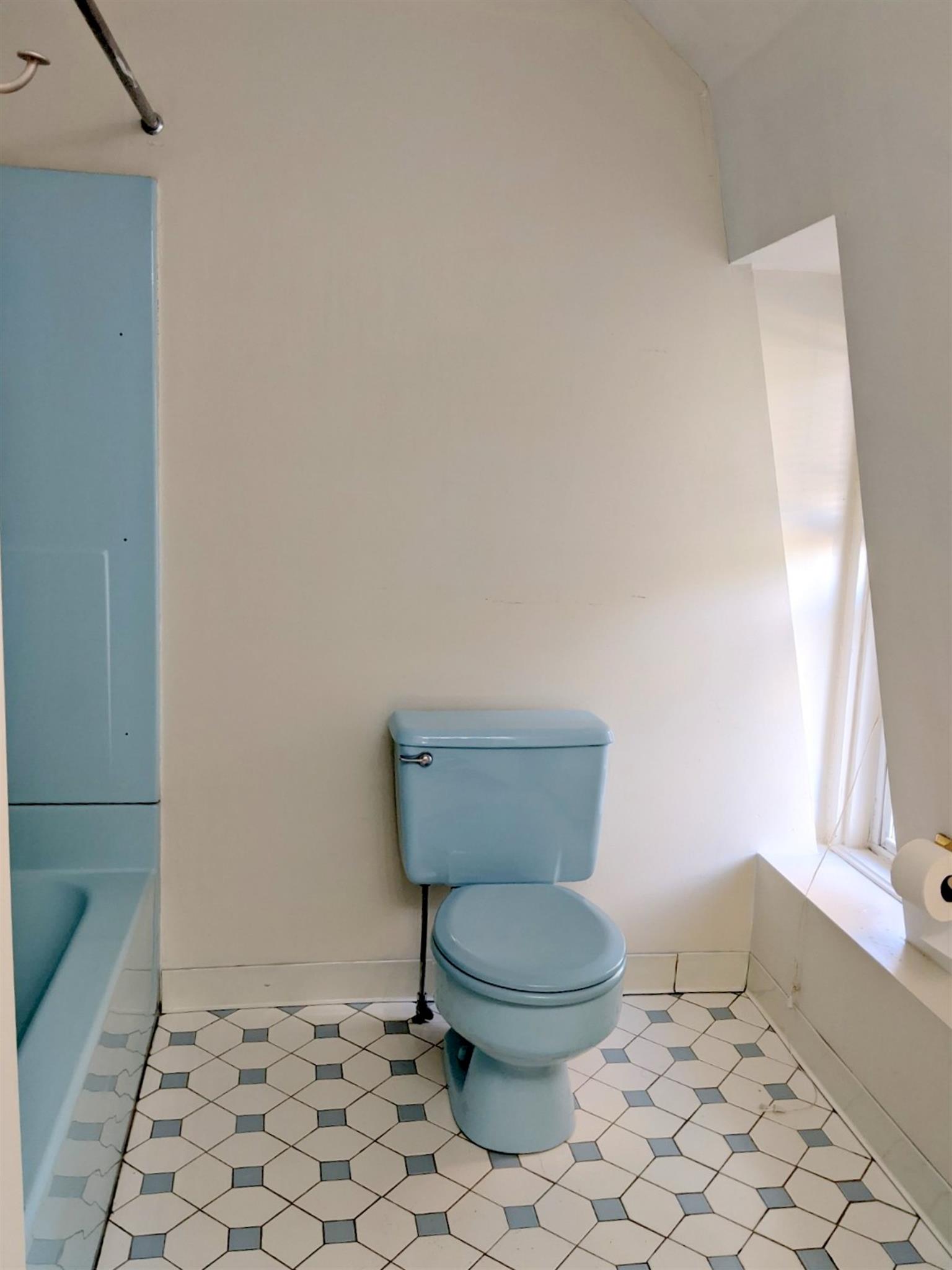 1 bed, 1 bath apartment for rent at 15 Howe St, Magoun Square — photo 14 of 29