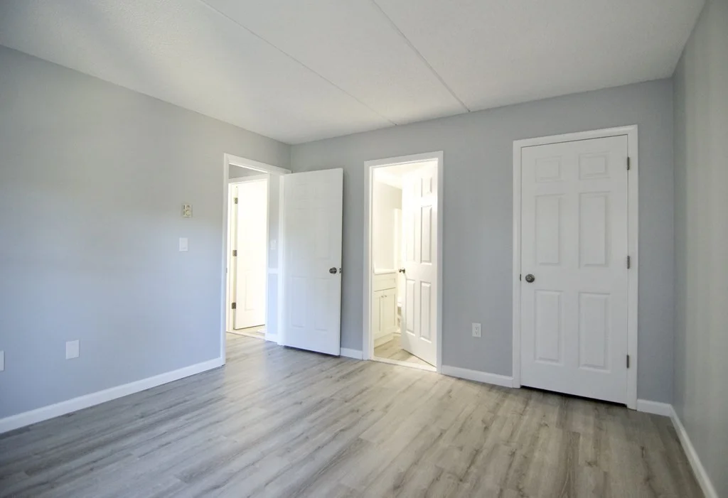 22 Maple Crest Cir, Holyoke