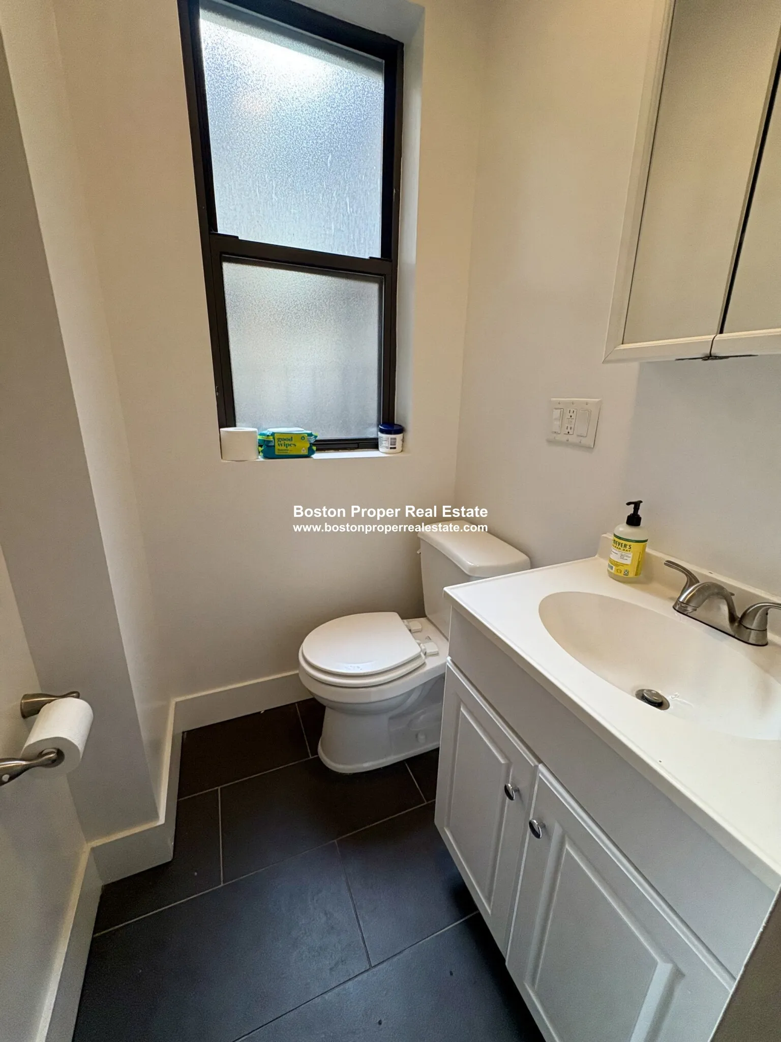 11 Peterborough St, Fenway