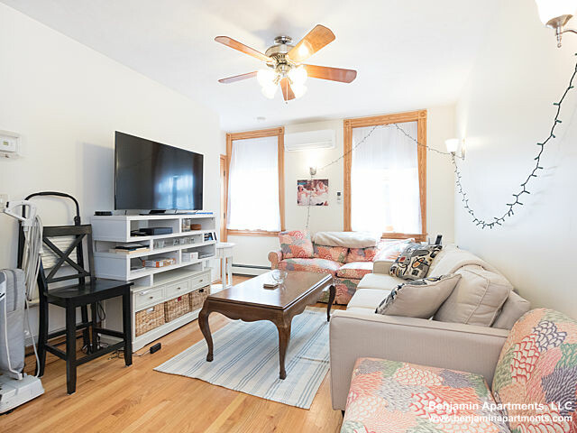 89 Myrtle St, Beacon Hill