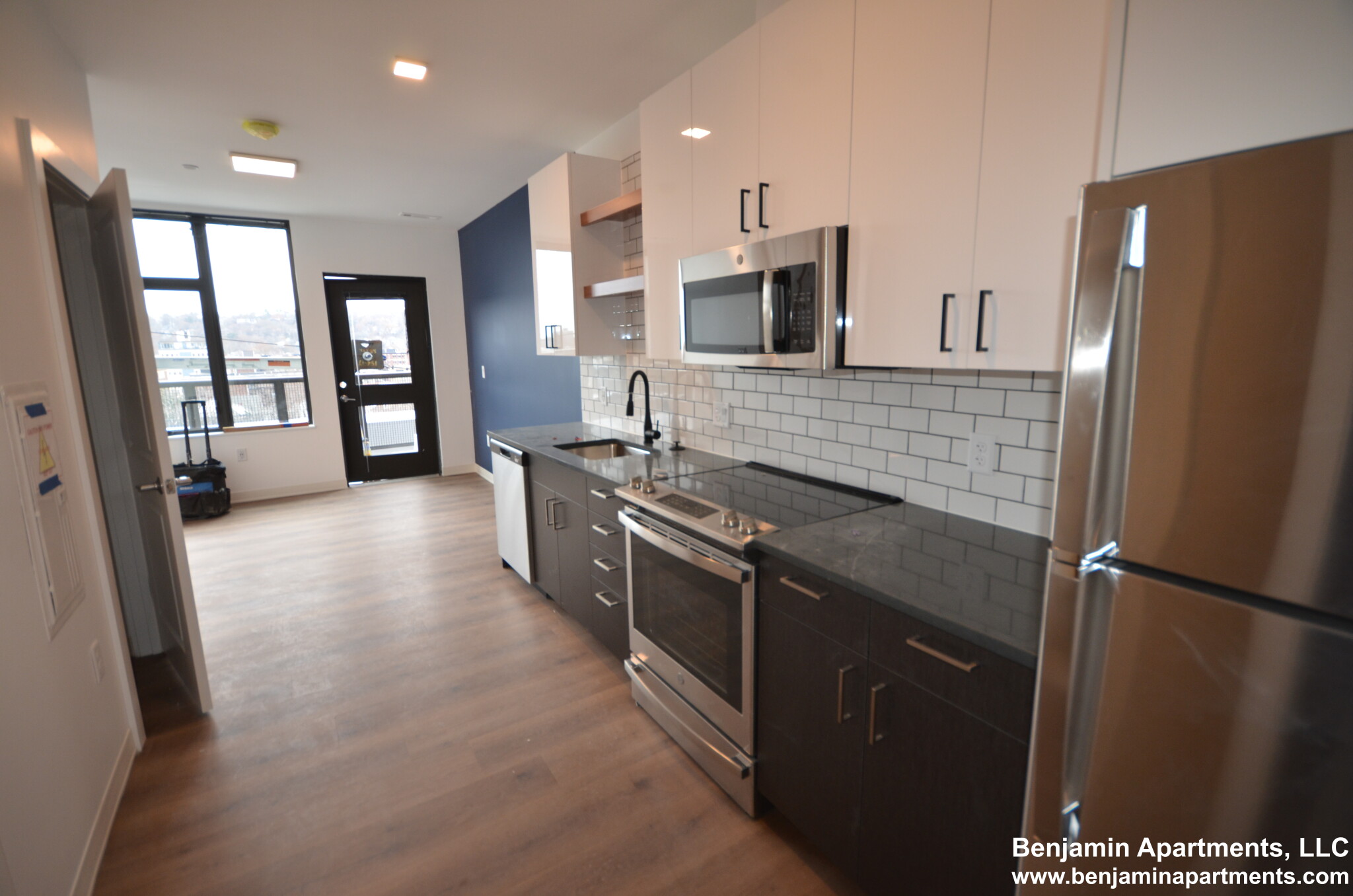 89 Brighton Ave, Allston