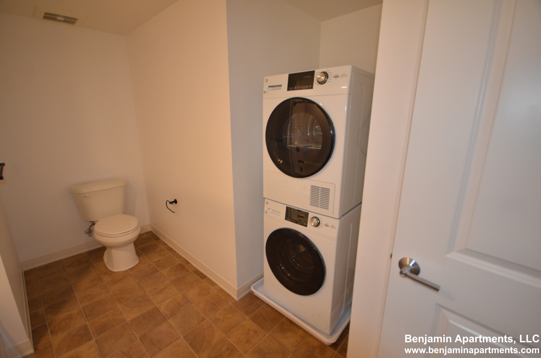 89 Brighton Ave, Allston