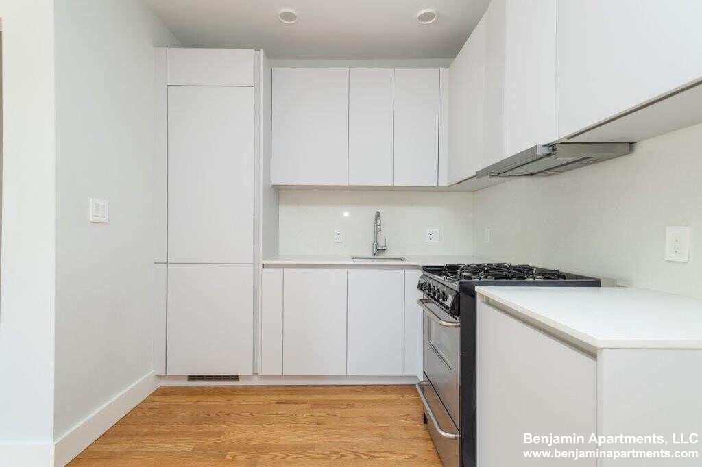 123 Highland Ave, Winter Hill