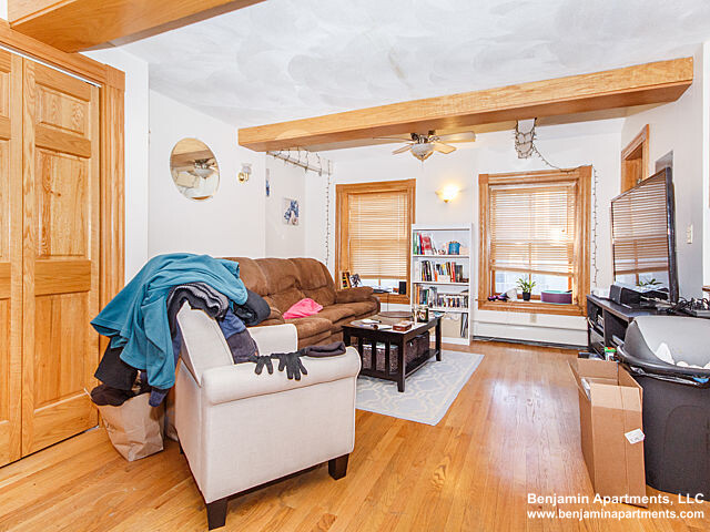 39 Charles St, Beacon Hill