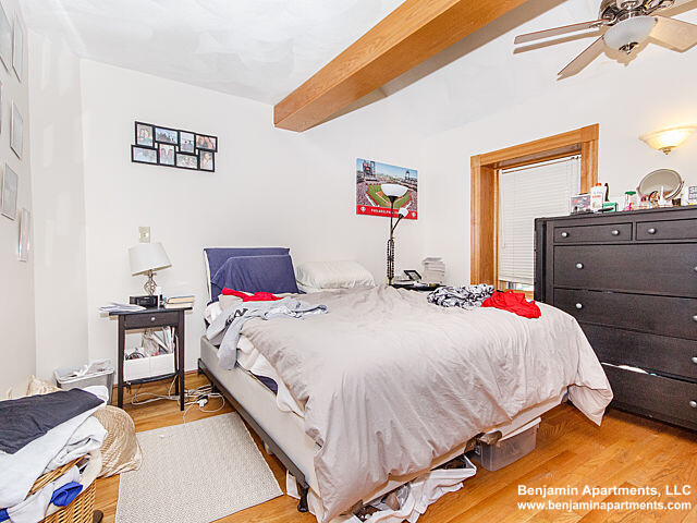 39 Charles St, Beacon Hill