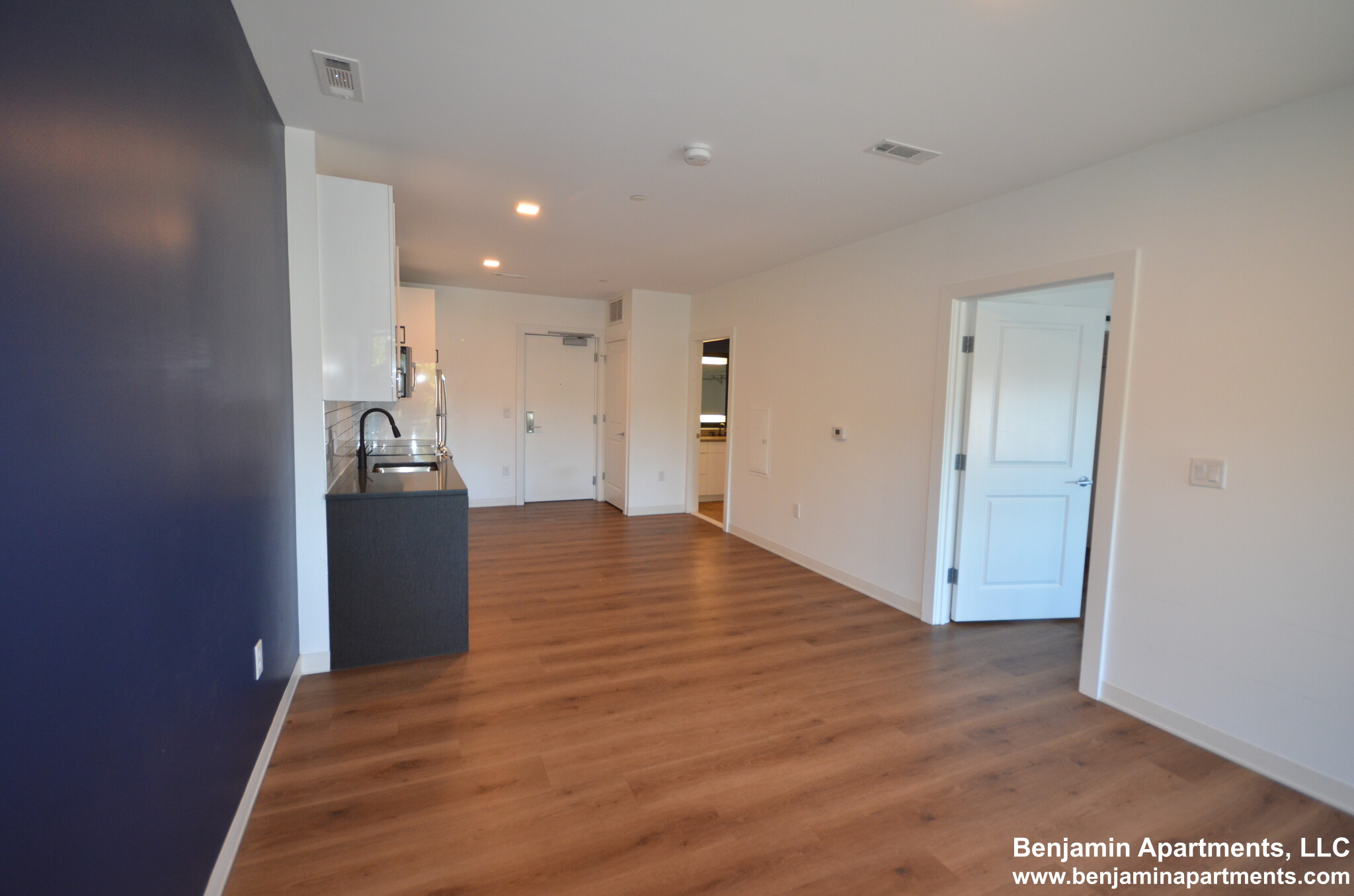 89 Brighton Ave, Allston