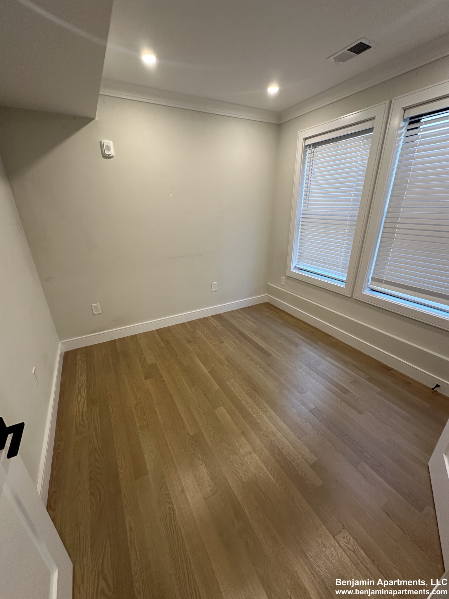 285 Lamartine St, Jamaica Plain